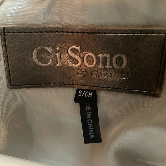 Fur vest - Picture 3 of 3